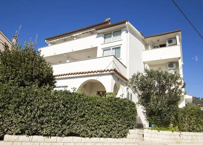 Sea View With Kitchen, Balcony& Aircon Barbat na Rabu